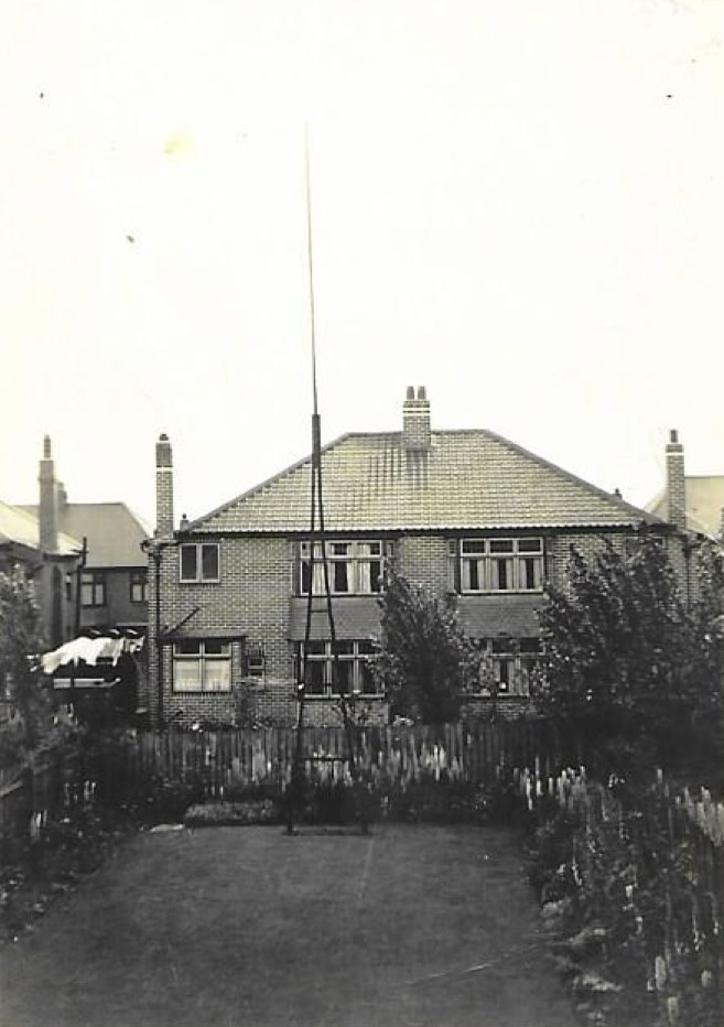 Mast at 105 Kenton Lane