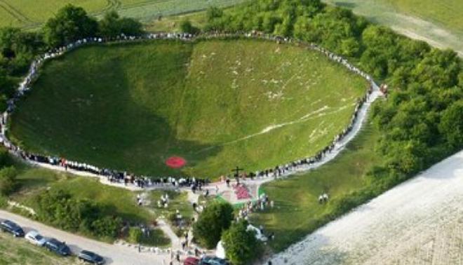 Lochnagar Crater at La Boisselle as it looks today