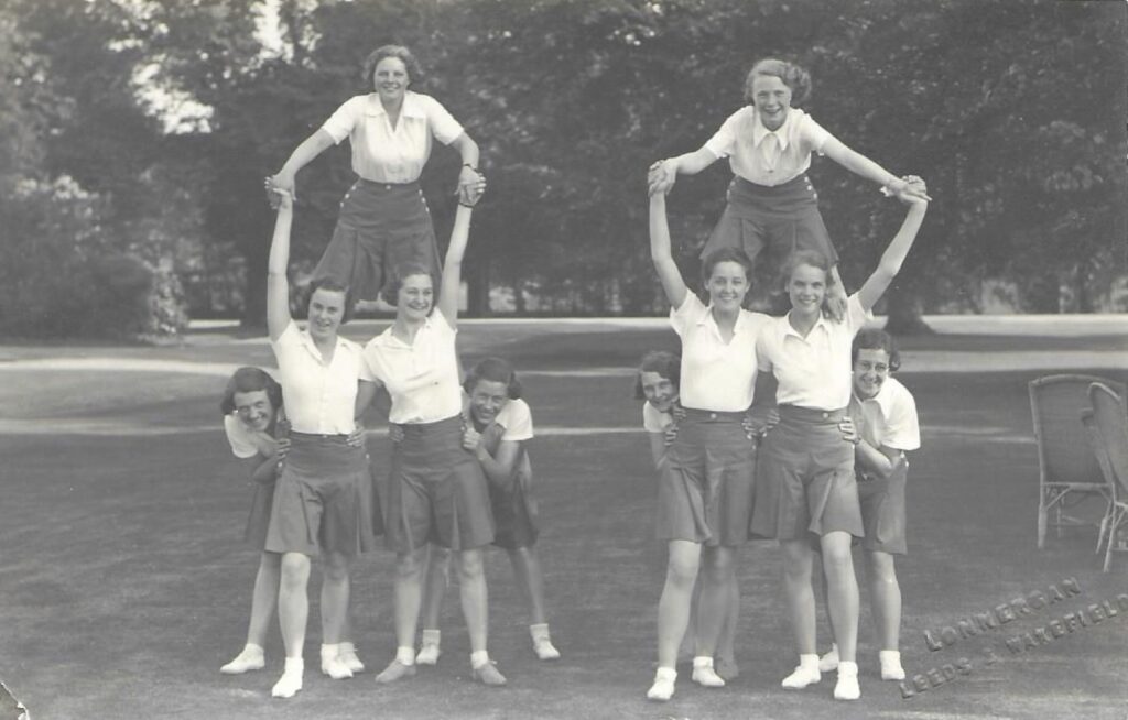 Leighton Hall Agility Team, Dora top right