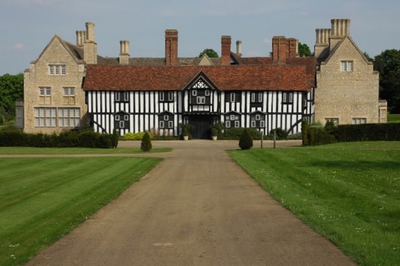 Besford Court